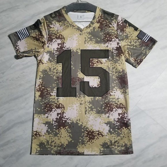 PATRICK MAHOMES 15 - KANSAS CITY CHIEFS CAMO PRINTED FOOTBALL JERSEY - Picture 2 of 16